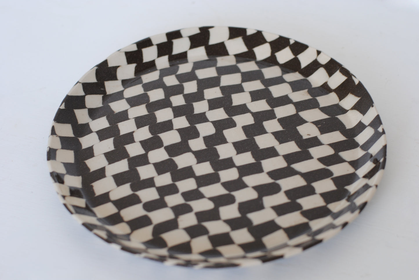 Plate Black/White Check